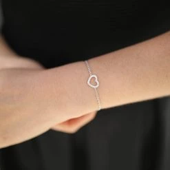 Kiki McDonough Ltd Bracelets & Bangles Eden Single Diamond Heart Bracelet In Yellow Gold