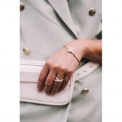 Kiki McDonough Ltd Lola Diamond Double Cross-over Ring In Yellow Gold